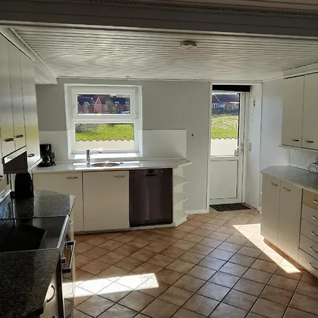 210 M2 Hus Til 8 Gaester - 5 Km Fra Nyt Stort Vandland *